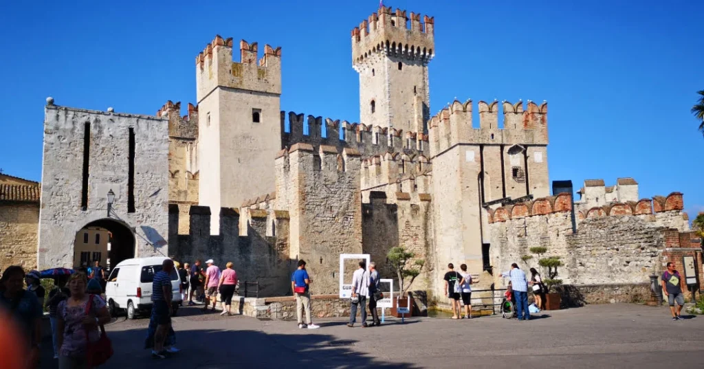 Sirmione nad jeziorem Garda